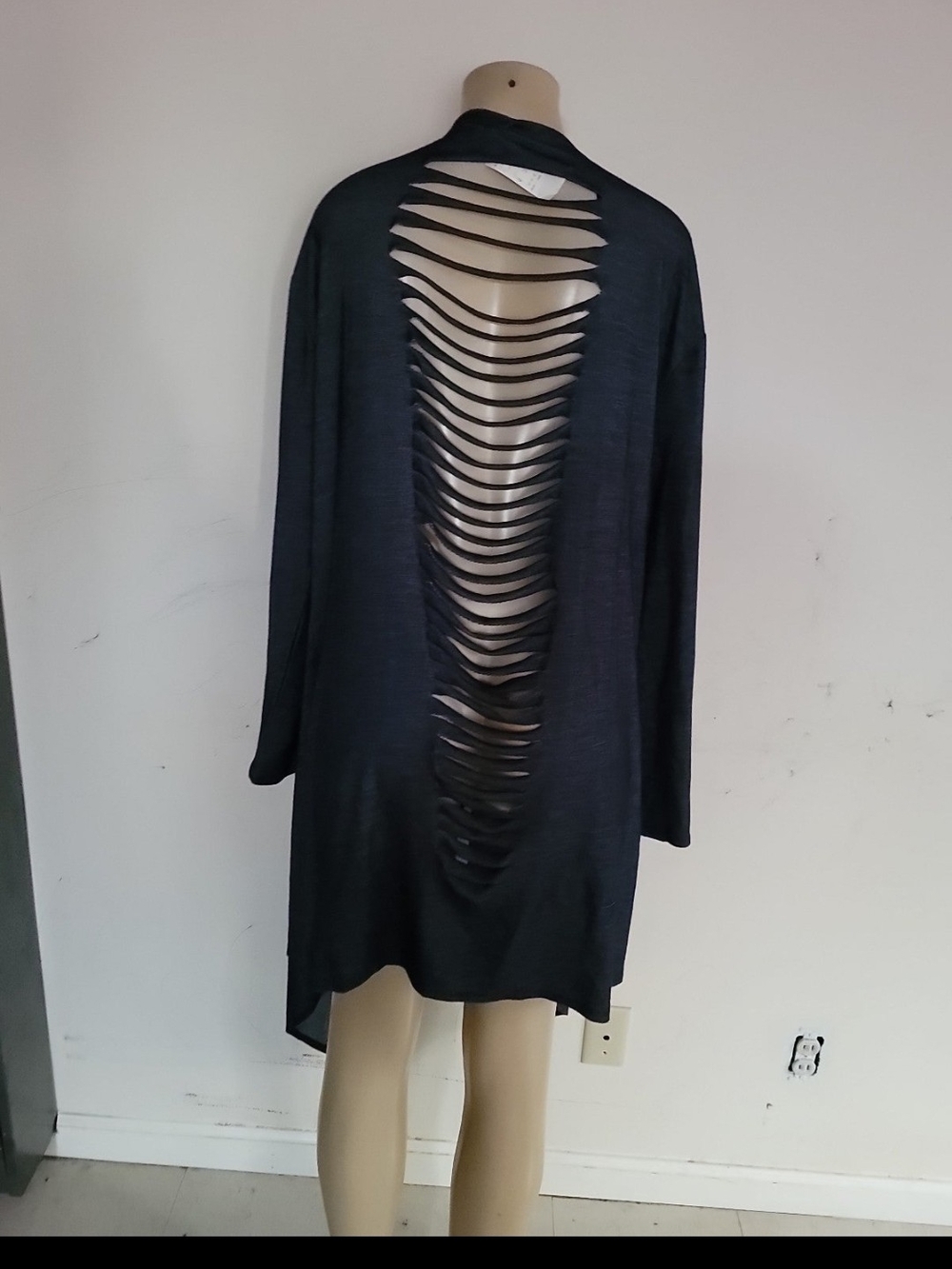 Women's Open-Back Long Sleeve Cardigan - Black